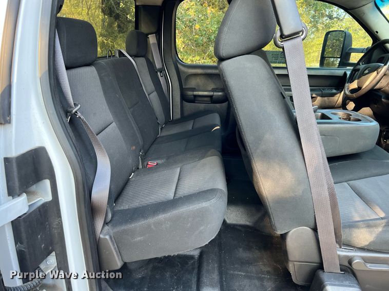 image for item DQ2214 2012 Chevrolet Silverado 1500  Ext. Cab pickup truck