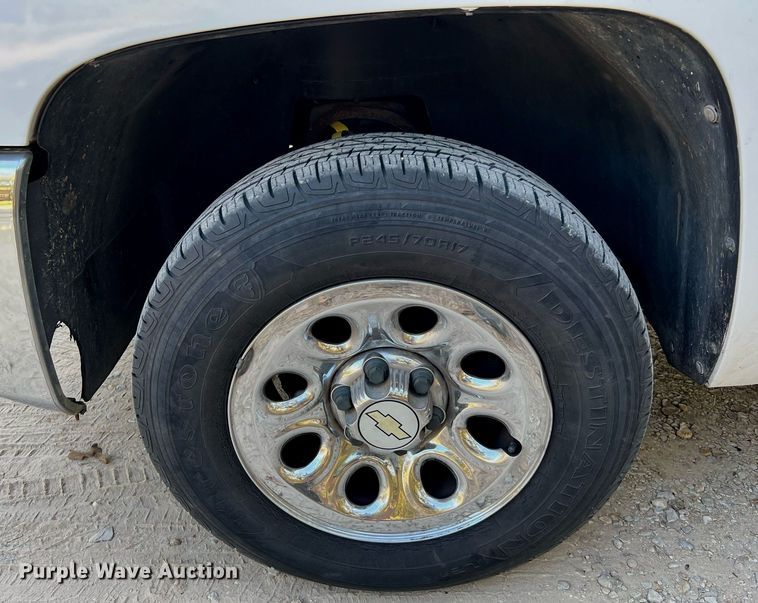 image for item DQ2214 2012 Chevrolet Silverado 1500  Ext. Cab pickup truck