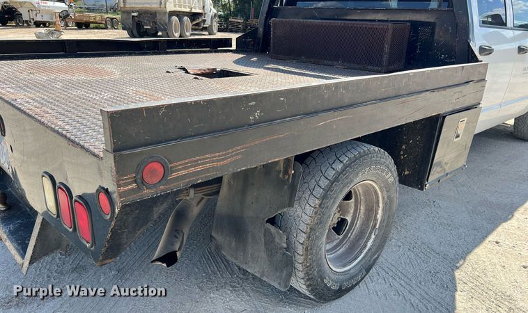 image for item DQ2215 2005 Dodge Ram 3500  Quad Cab flatbed pickup truck