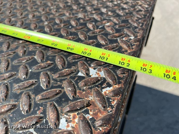 image for item DQ2215 2005 Dodge Ram 3500  Quad Cab flatbed pickup truck