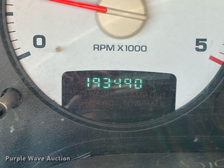 image for item DQ2215 2005 Dodge Ram 3500  Quad Cab flatbed pickup truck