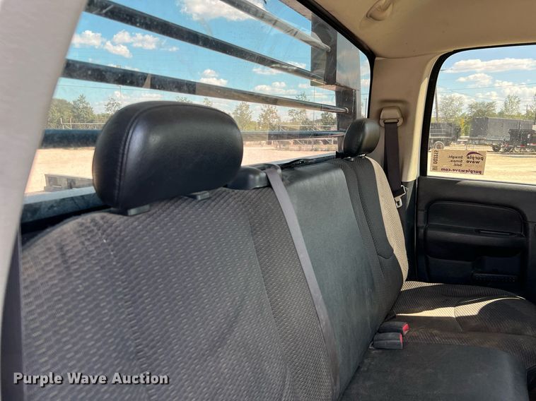 image for item DQ2215 2005 Dodge Ram 3500  Quad Cab flatbed pickup truck