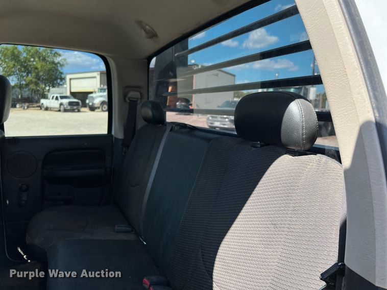 image for item DQ2215 2005 Dodge Ram 3500  Quad Cab flatbed pickup truck