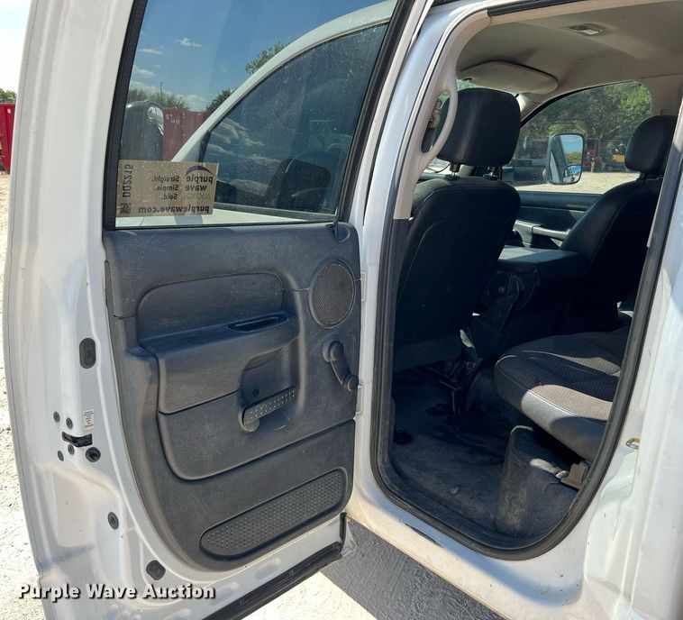 image for item DQ2215 2005 Dodge Ram 3500  Quad Cab flatbed pickup truck