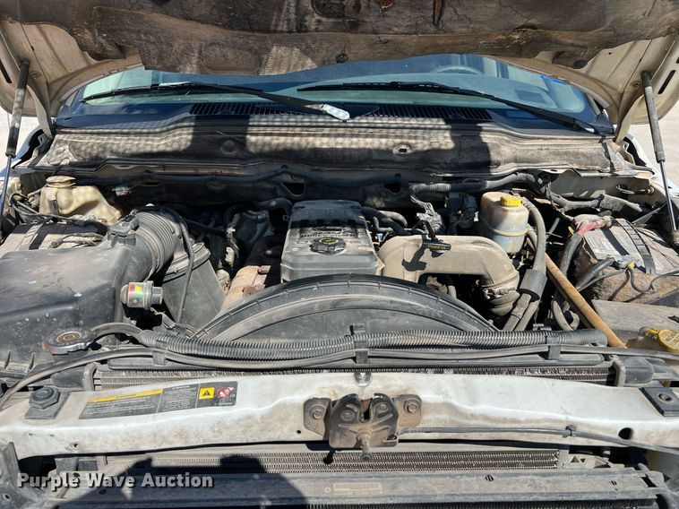 image for item DQ2215 2005 Dodge Ram 3500  Quad Cab flatbed pickup truck