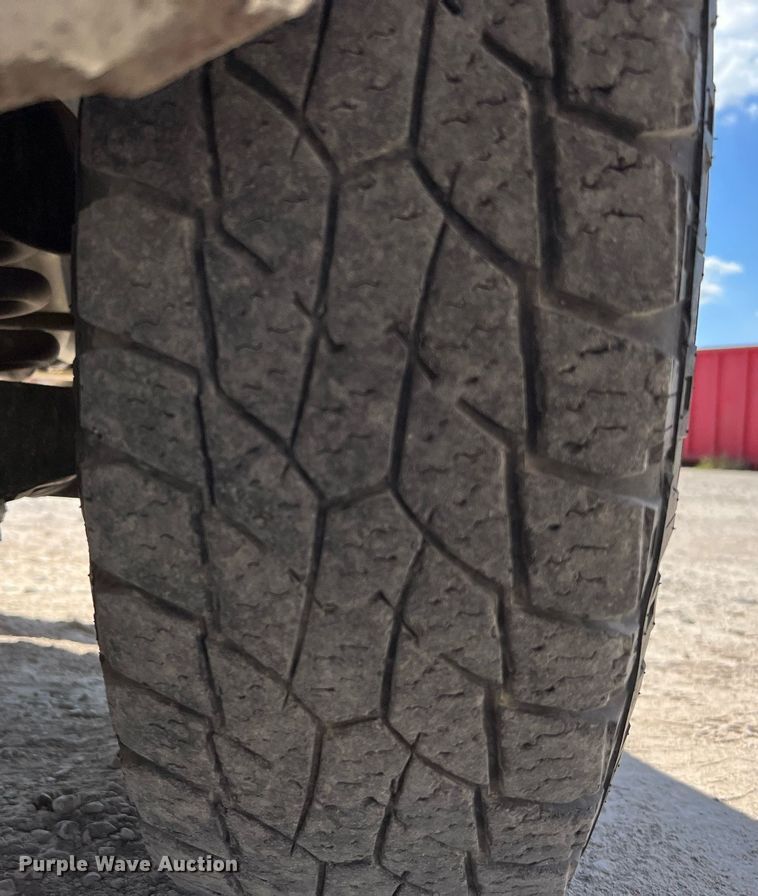 image for item DQ2215 2005 Dodge Ram 3500  Quad Cab flatbed pickup truck