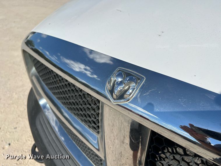 image for item DQ2215 2005 Dodge Ram 3500  Quad Cab flatbed pickup truck