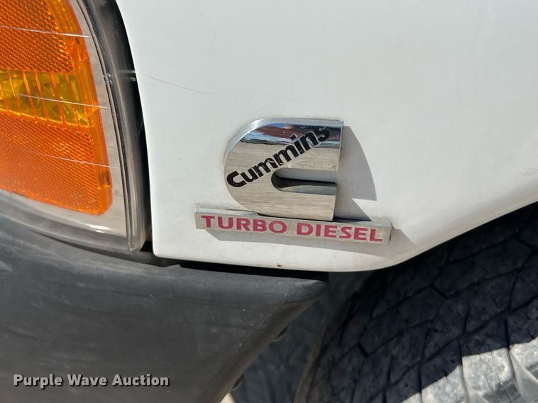 image for item DQ2215 2005 Dodge Ram 3500  Quad Cab flatbed pickup truck