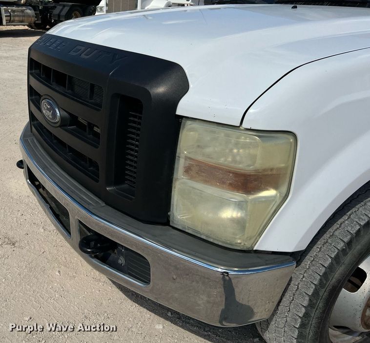 image for item DQ2219 2008 Ford F350 Super Duty  dump bed pickup truck