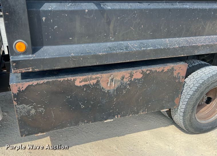 image for item DQ2219 2008 Ford F350 Super Duty  dump bed pickup truck