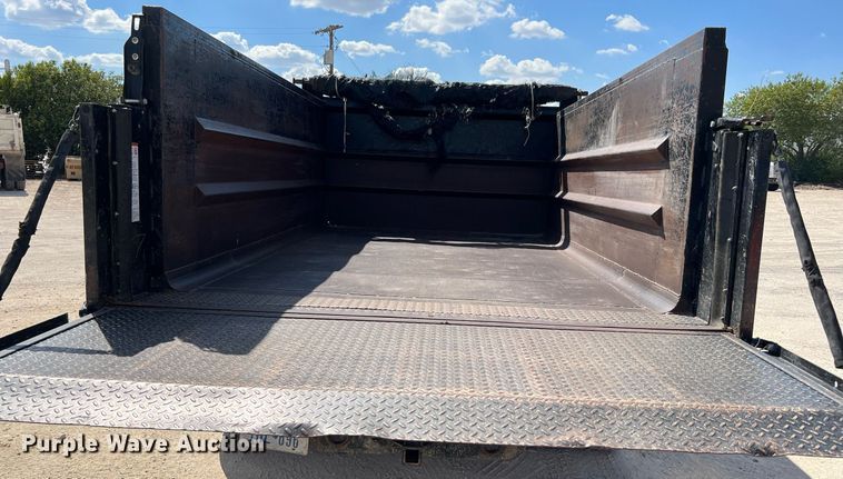 image for item DQ2219 2008 Ford F350 Super Duty  dump bed pickup truck