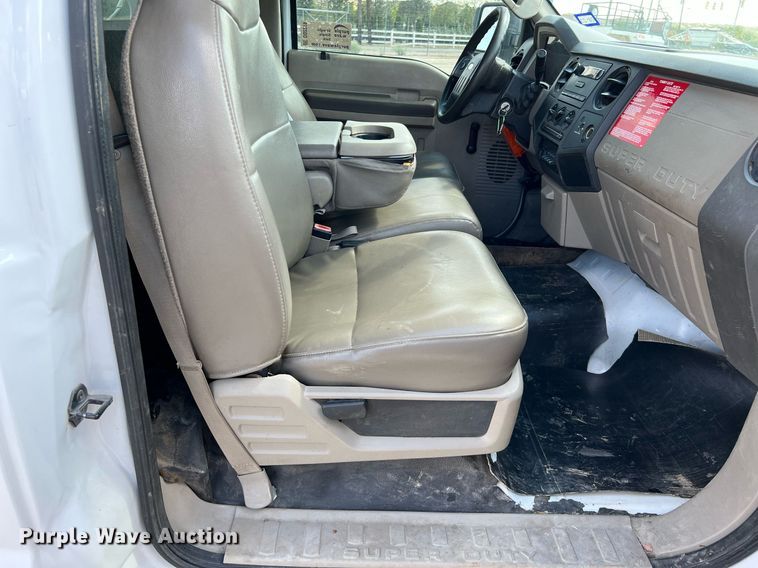 image for item DQ2219 2008 Ford F350 Super Duty  dump bed pickup truck