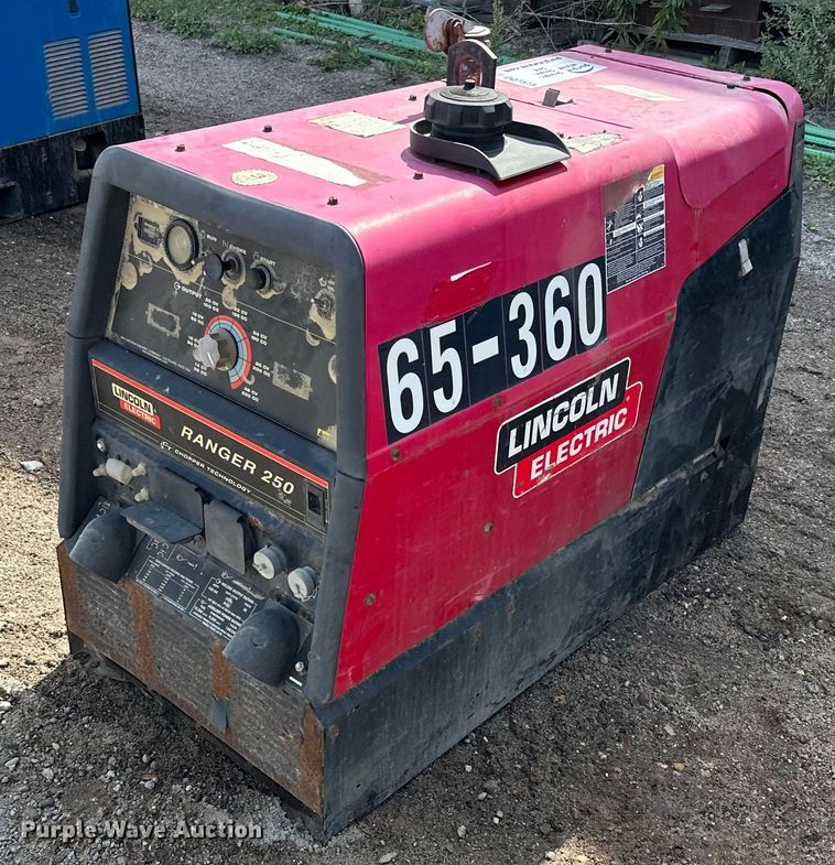image for item DQ7373 Lincoln Electric Ranger 250  welder/ generator