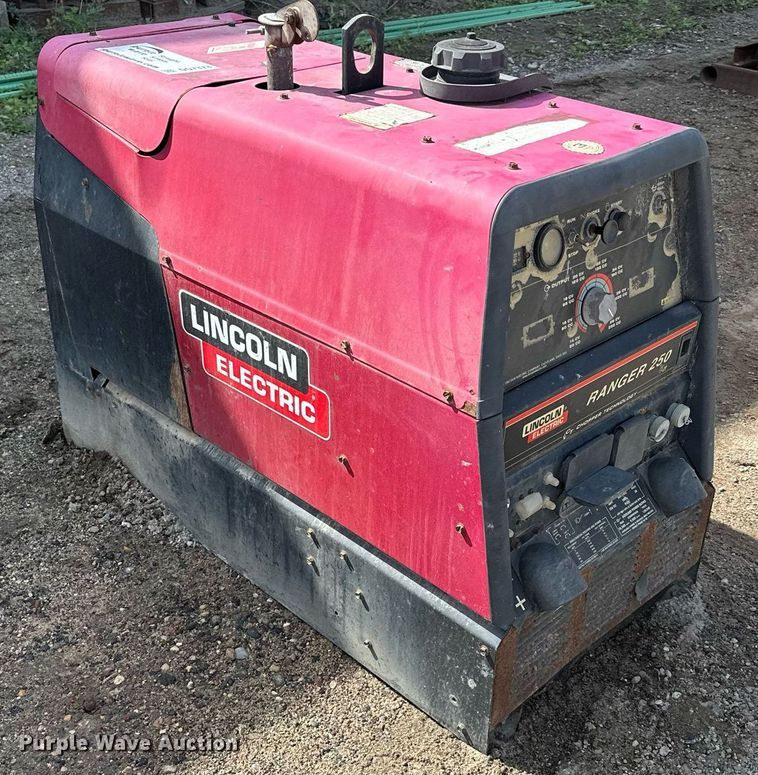image for item DQ7373 Lincoln Electric Ranger 250  welder/ generator