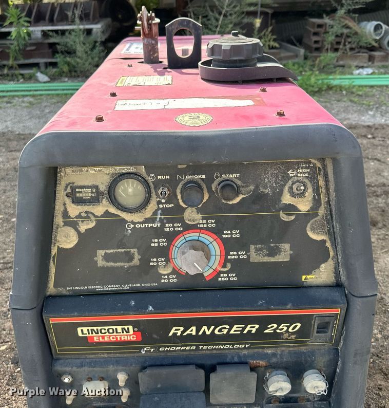 image for item DQ7373 Lincoln Electric Ranger 250  welder/ generator