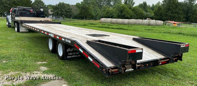 image for item DS2146 2020 Redi Haul  equipment trailer