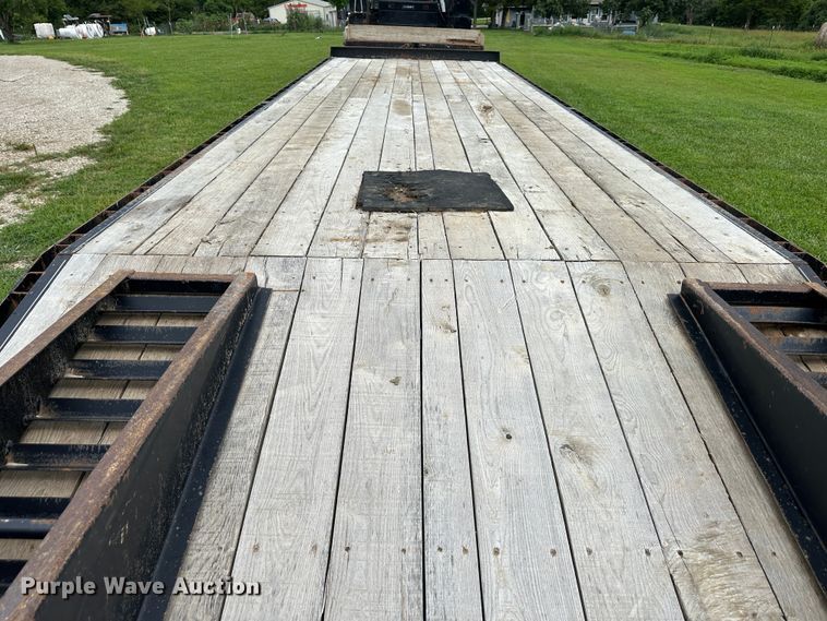 image for item DS2146 2020 Redi Haul  equipment trailer