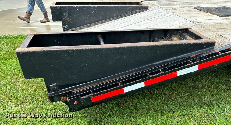 image for item DS2146 2020 Redi Haul  equipment trailer