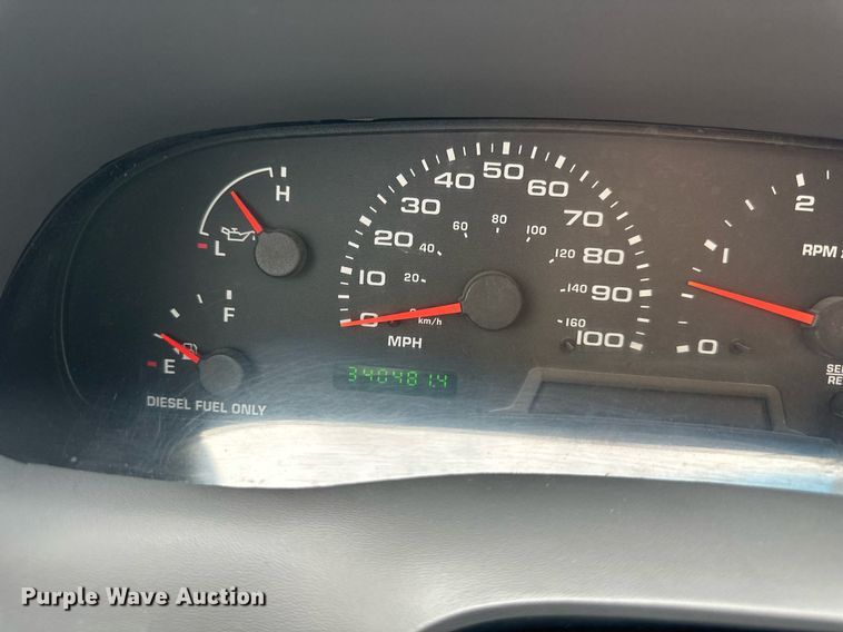 image for item DS2157 2002  Ford F350 Super Duty  Crew Cab pickup truck