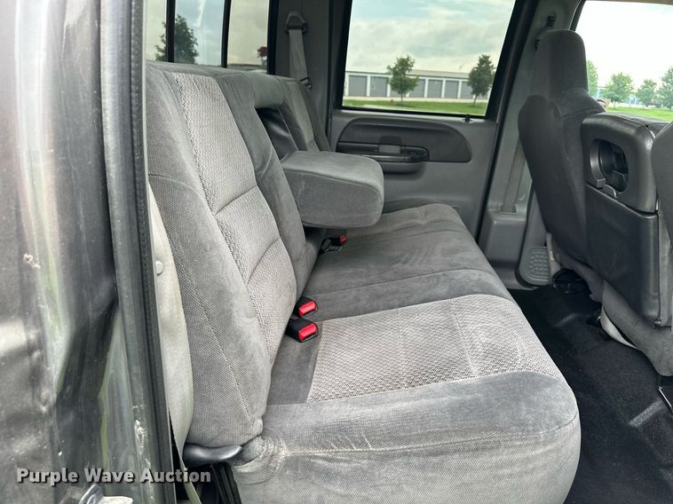 image for item DS2157 2002  Ford F350 Super Duty  Crew Cab pickup truck