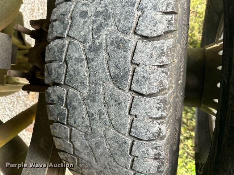 image for item DS2157 2002  Ford F350 Super Duty  Crew Cab pickup truck