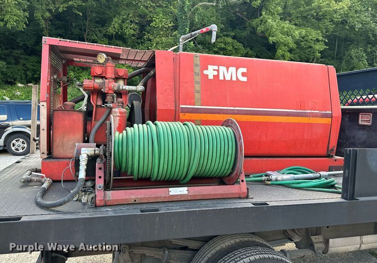 image for item DS2227 2002 Chevrolet Silverado 3500  flatbed pickup truck