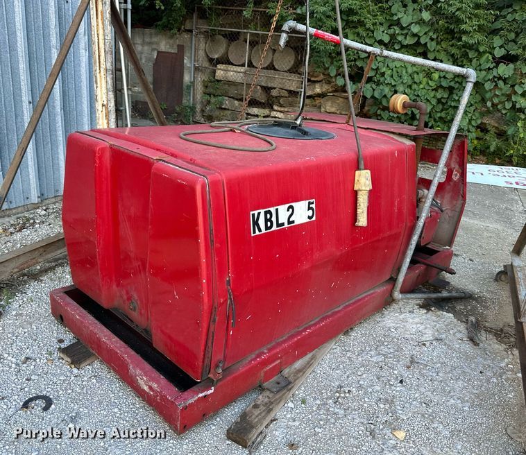 image for item DS2227 2002 Chevrolet Silverado 3500  flatbed pickup truck