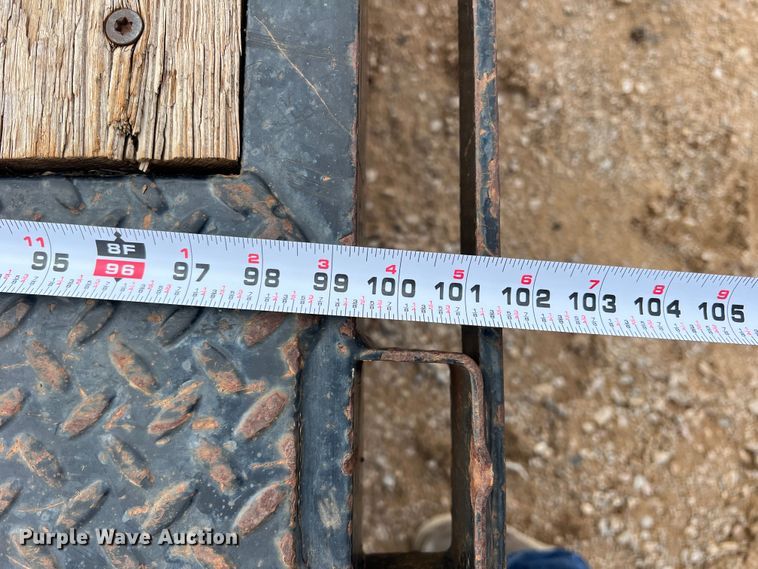 image for item DS2381 2018 Big Tex 140A-20BK-8SIR  equipment trailer