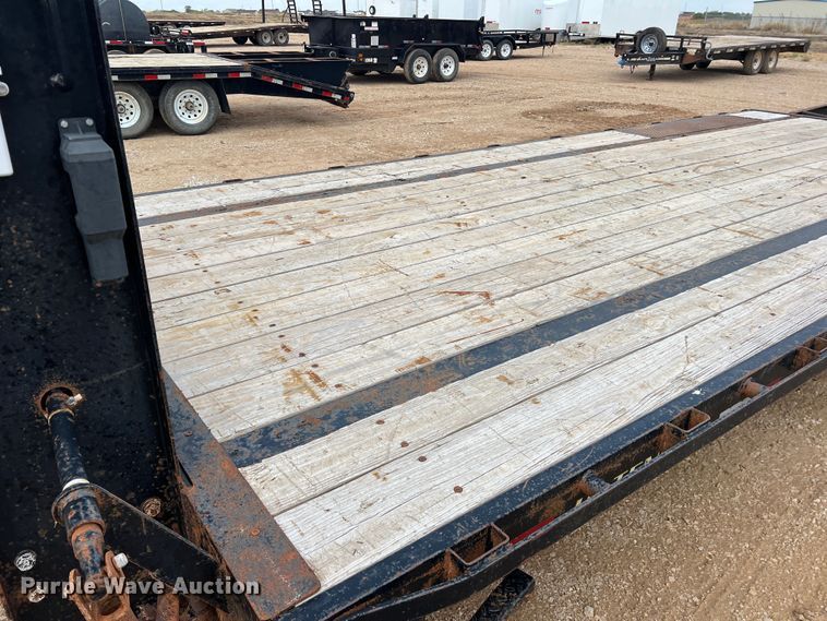 image for item DS2388 2017 Big Tex 14GN-20BK+5  equipment trailer