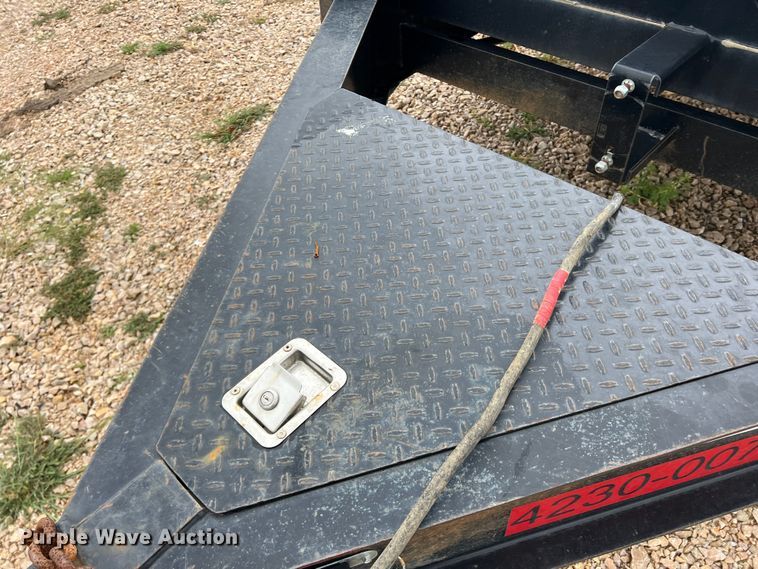 image for item DS2416 2019 Sure-Trac ST10220LPD02A-B-150  equipment trailer