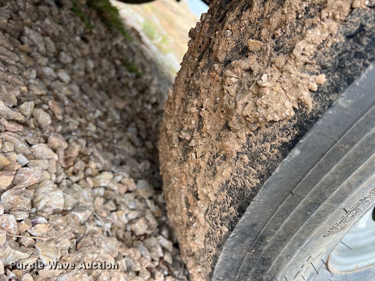 image for item DS2418 2020 Sure-Trac  equipment trailer