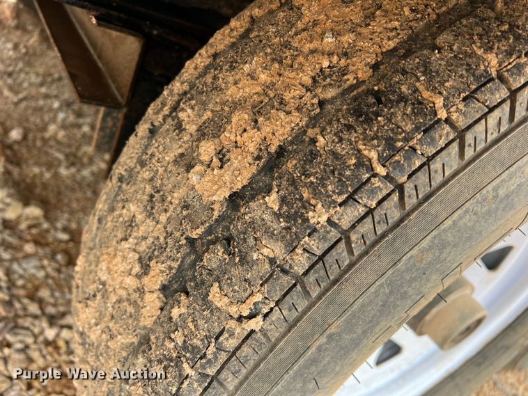 image for item DS2419 2019 Sure-Trac ST10220LPDO2A-B-150  equipment trailer