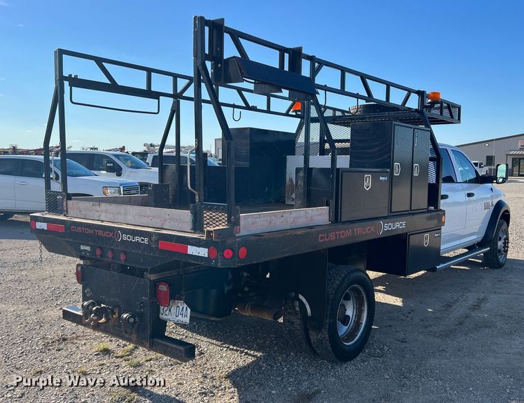 image for item DS2456 2018 Dodge Ram 5500  Crew Cab flatbed truck