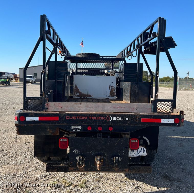image for item DS2456 2018 Dodge Ram 5500  Crew Cab flatbed truck