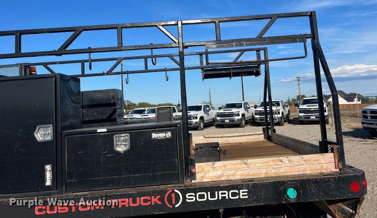 image for item DS2456 2018 Dodge Ram 5500  Crew Cab flatbed truck