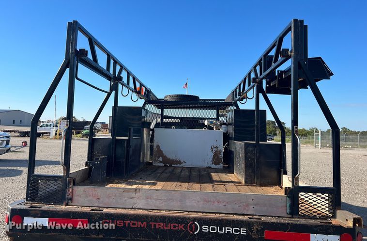 image for item DS2456 2018 Dodge Ram 5500  Crew Cab flatbed truck