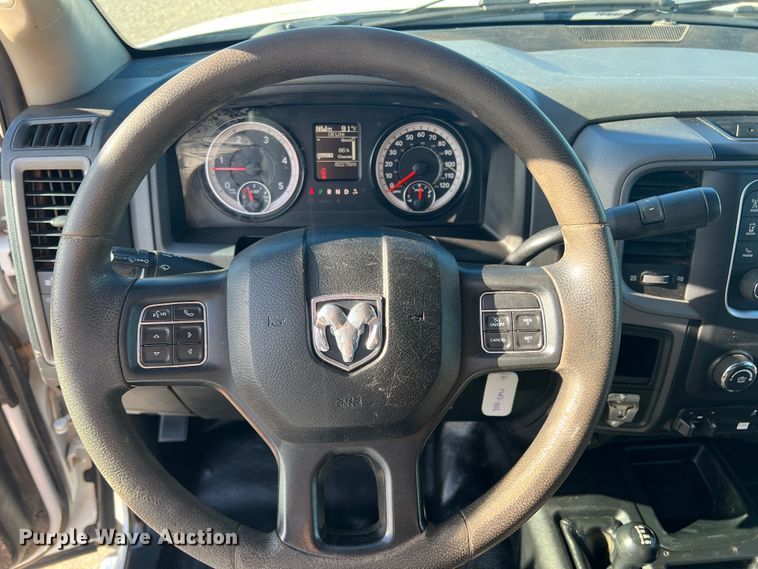 image for item DS2456 2018 Dodge Ram 5500  Crew Cab flatbed truck