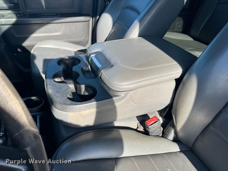 image for item DS2456 2018 Dodge Ram 5500  Crew Cab flatbed truck