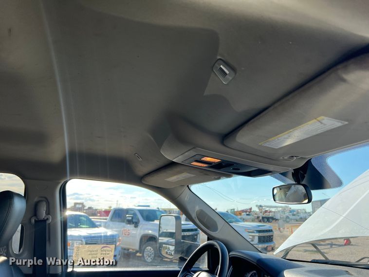 image for item DS2456 2018 Dodge Ram 5500  Crew Cab flatbed truck