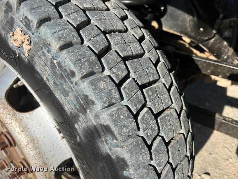 image for item DS2456 2018 Dodge Ram 5500  Crew Cab flatbed truck