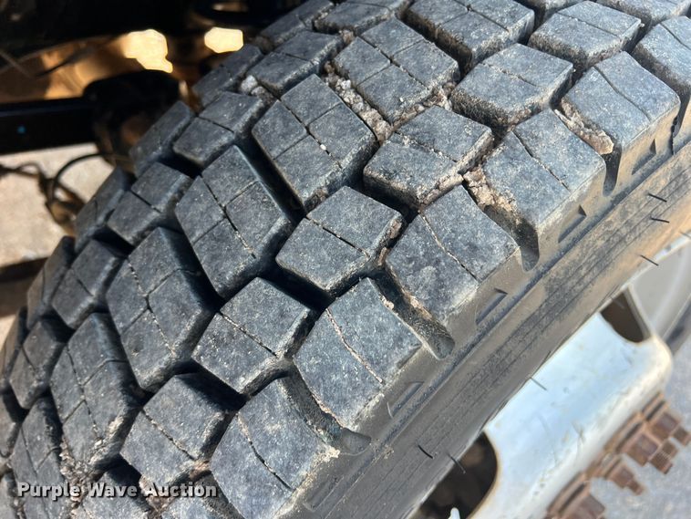 image for item DS2456 2018 Dodge Ram 5500  Crew Cab flatbed truck