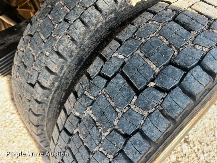 image for item DS2456 2018 Dodge Ram 5500  Crew Cab flatbed truck