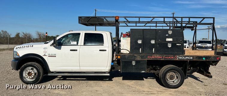 image for item DS2457 2018 Dodge Ram 5500  Crew Cab flatbed truck