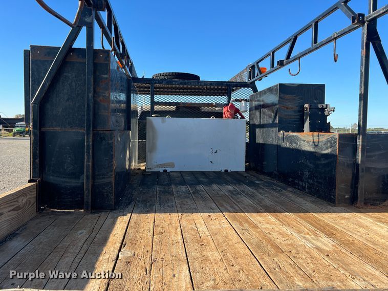 image for item DS2457 2018 Dodge Ram 5500  Crew Cab flatbed truck