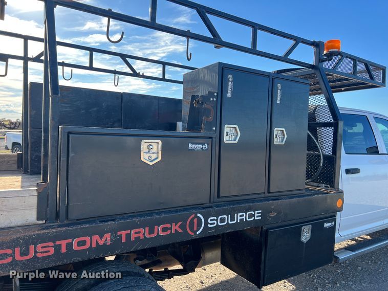 image for item DS2457 2018 Dodge Ram 5500  Crew Cab flatbed truck