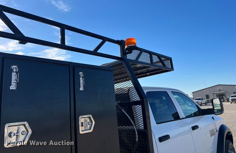 image for item DS2457 2018 Dodge Ram 5500  Crew Cab flatbed truck