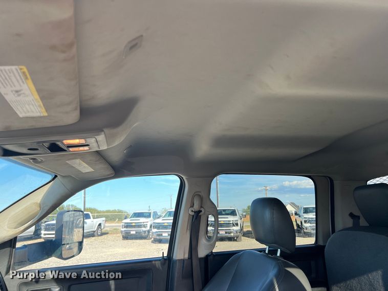 image for item DS2457 2018 Dodge Ram 5500  Crew Cab flatbed truck