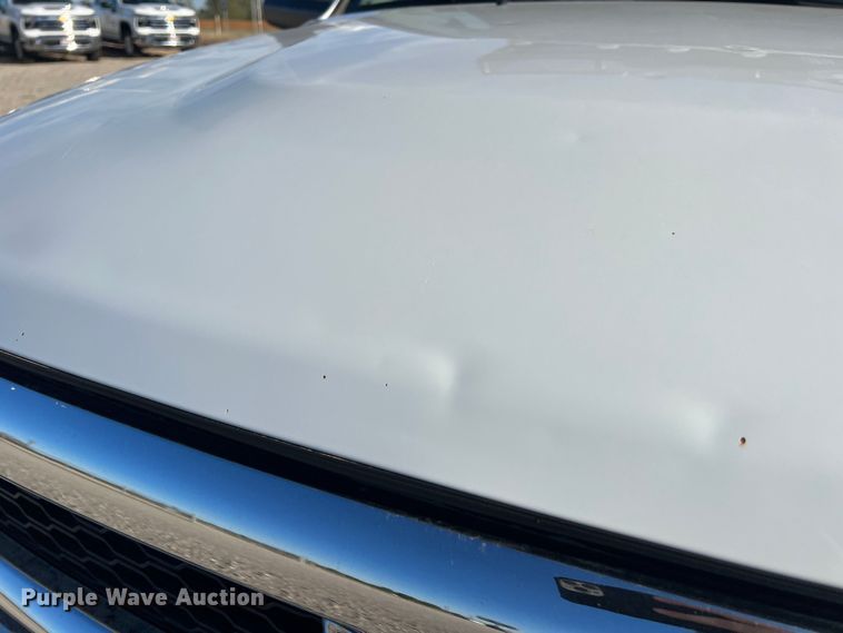 image for item DS2457 2018 Dodge Ram 5500  Crew Cab flatbed truck