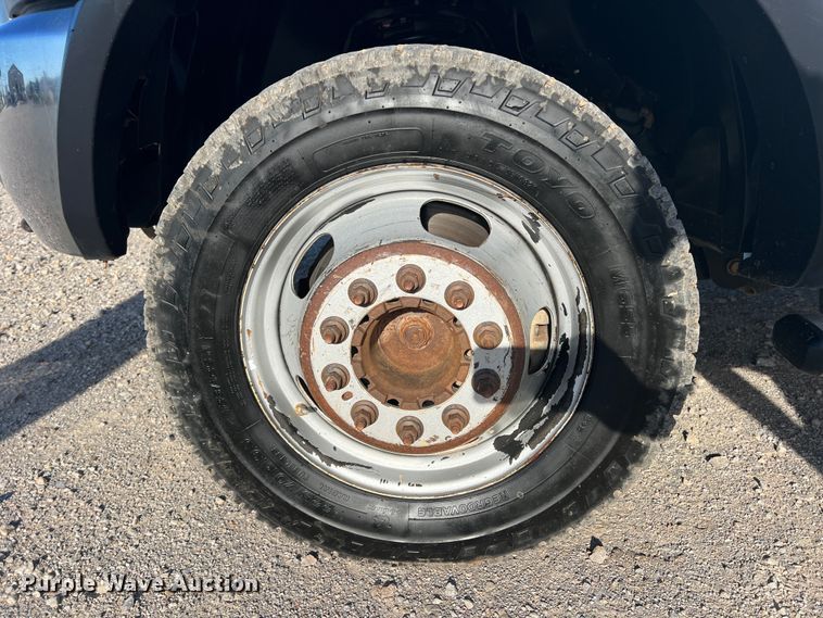 image for item DS2457 2018 Dodge Ram 5500  Crew Cab flatbed truck