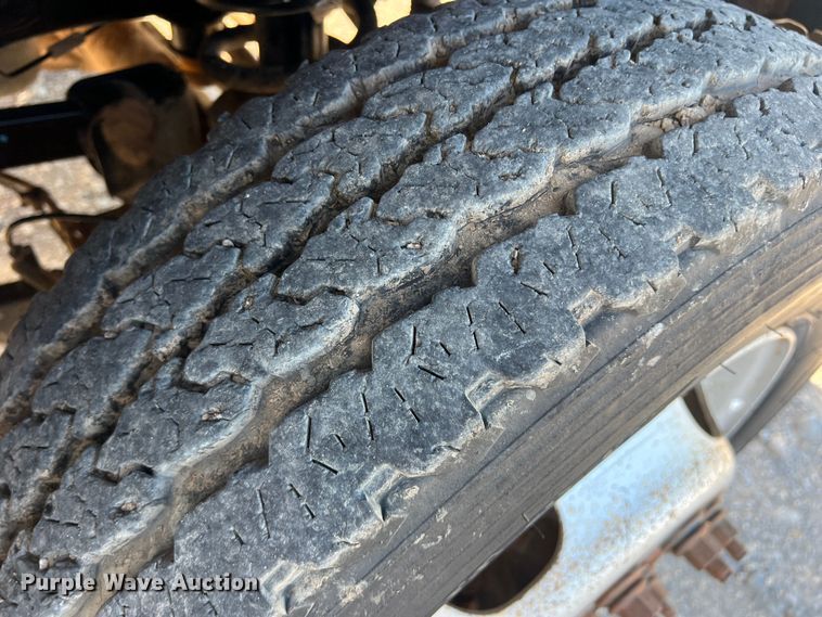 image for item DS2457 2018 Dodge Ram 5500  Crew Cab flatbed truck